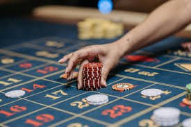 Tampilan platform live casino dan sportsbook poci99 pada berbagai perangkat